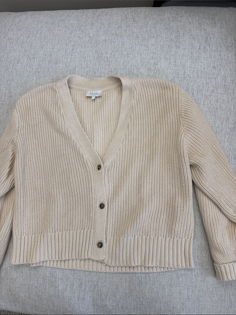 Cleobella Cream V‑Neck Button Cropped Cardigan